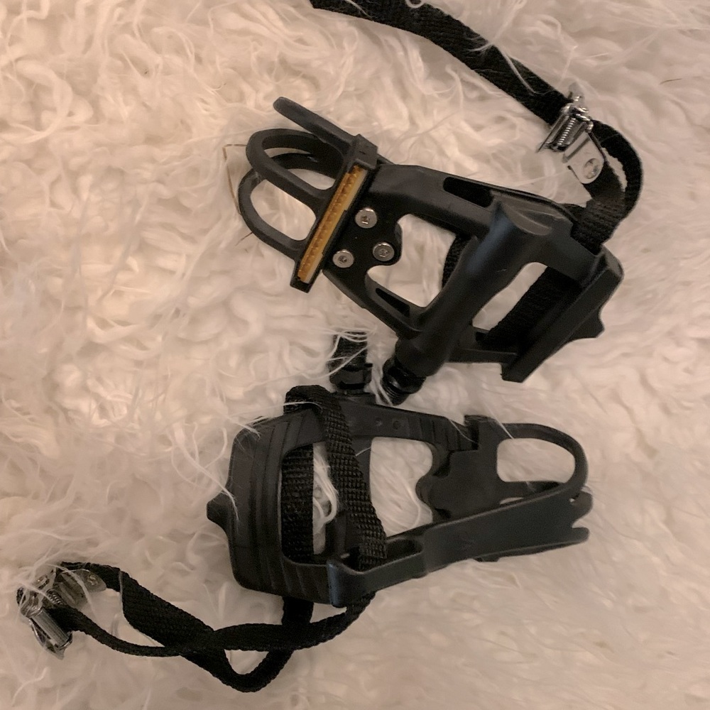 NWOT Clip-In Cycling Pedals, Came Standard w/ Fuji Men’s Road Bike